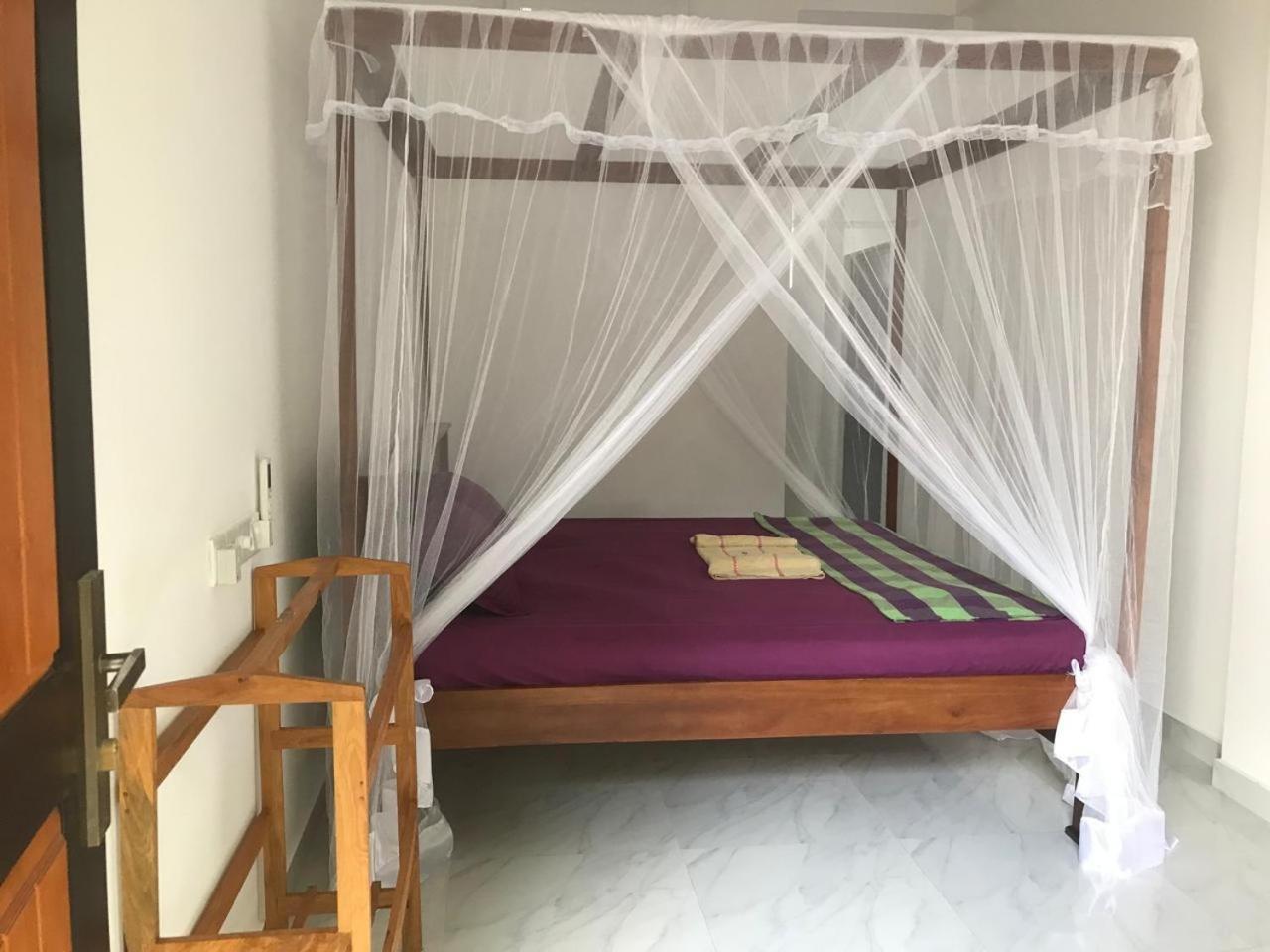 Navodya Guest Mirissa Hotell Rum bild